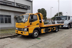 陈巴尔虎旗车辆公路救援