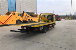 陈巴尔虎旗非事故拖车