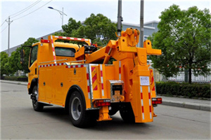 陈巴尔虎旗高速路拖车费